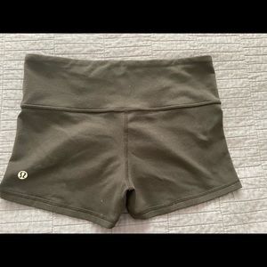 Lululemon Size 6 Shorts